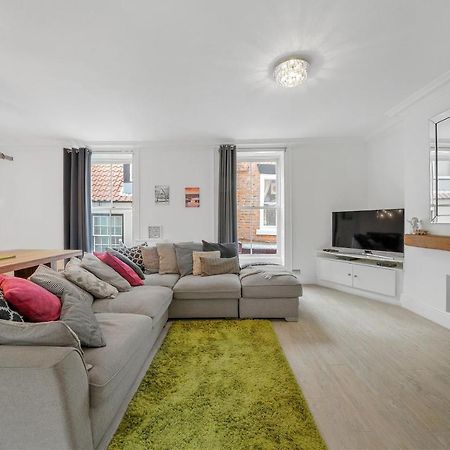 30 Percent Off! The Central Whitby Gem - 4 Bedrooms Экстерьер фото