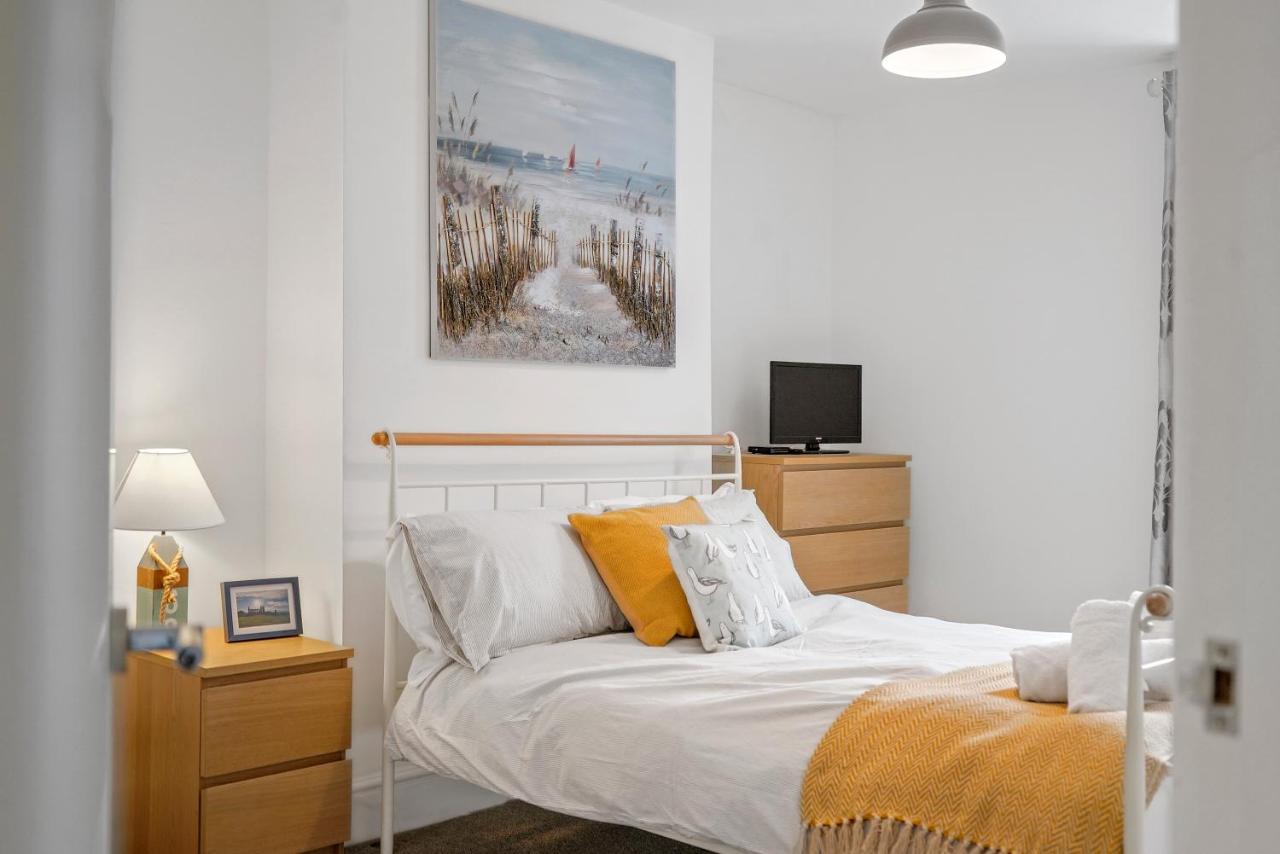 30 Percent Off! The Central Whitby Gem - 4 Bedrooms Экстерьер фото
