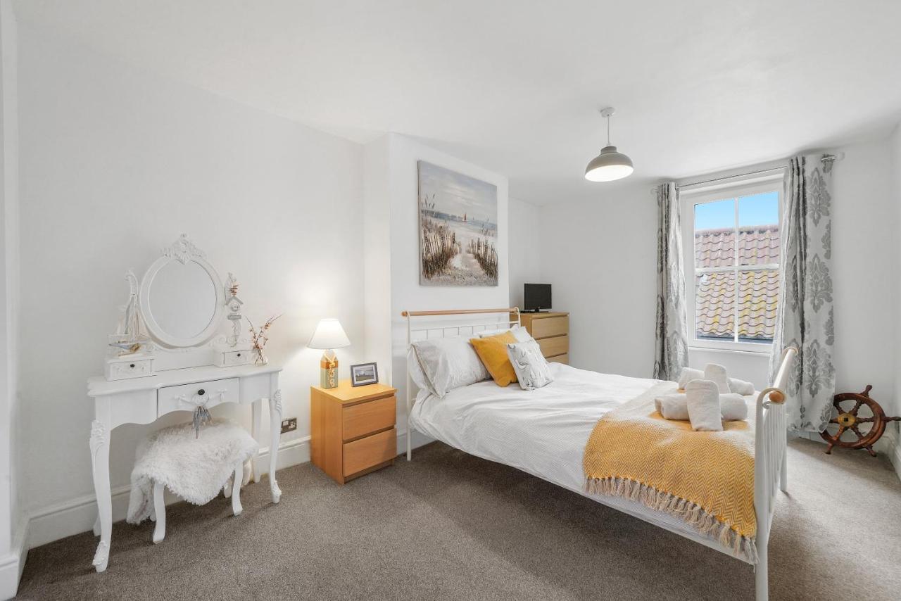 30 Percent Off! The Central Whitby Gem - 4 Bedrooms Экстерьер фото