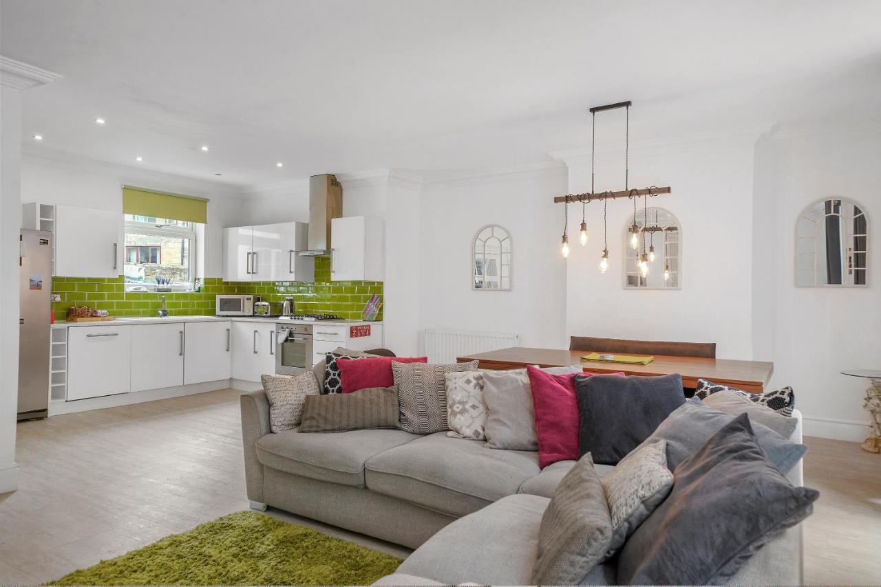 30 Percent Off! The Central Whitby Gem - 4 Bedrooms Экстерьер фото